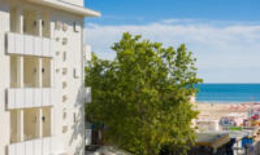hotelgalassiarimini en offer-in-a-hotel-near-the-sea-in-rimini-for-the-month-of-august 016