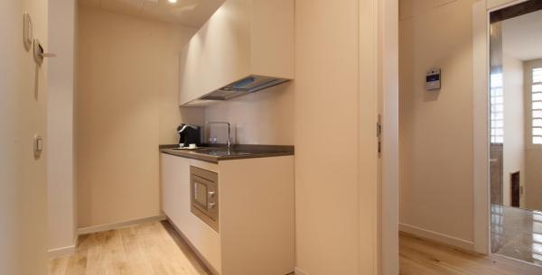 orianahomelverona en offer-for-family-in-an-apartment-in-the-centre-of-verona 005