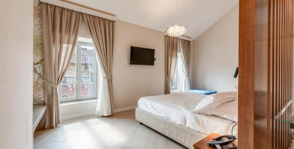 orianahomeludine en en-offer-in-suite-in-the-old-town-for-business-stays 007
