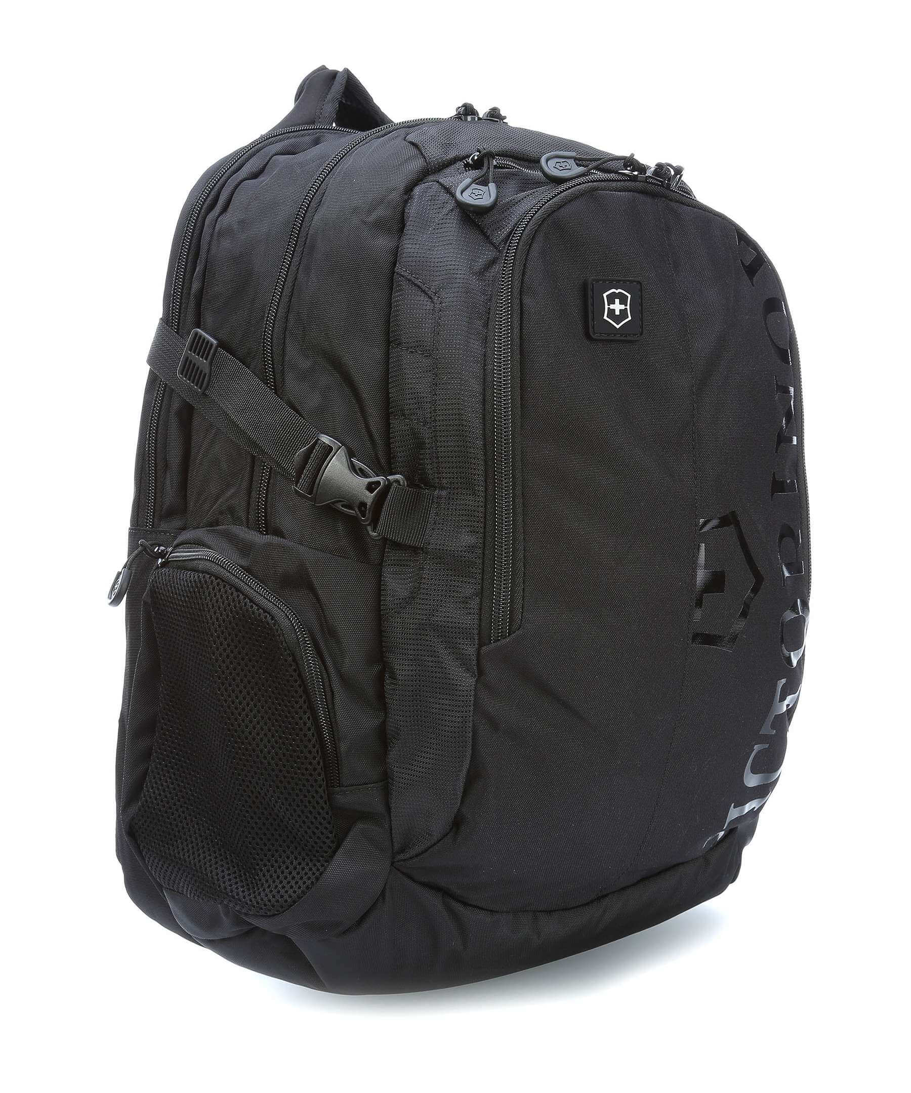 victorinox pilot backpack