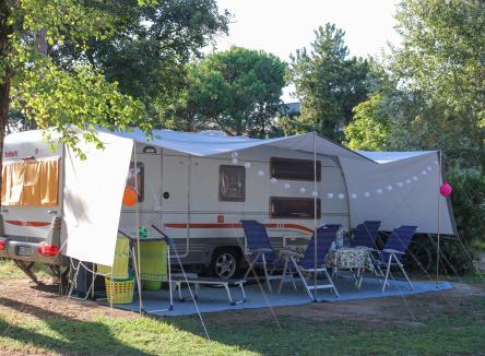 Holidays on a pitch in a seaside camping village in Bibione. Weekend special.