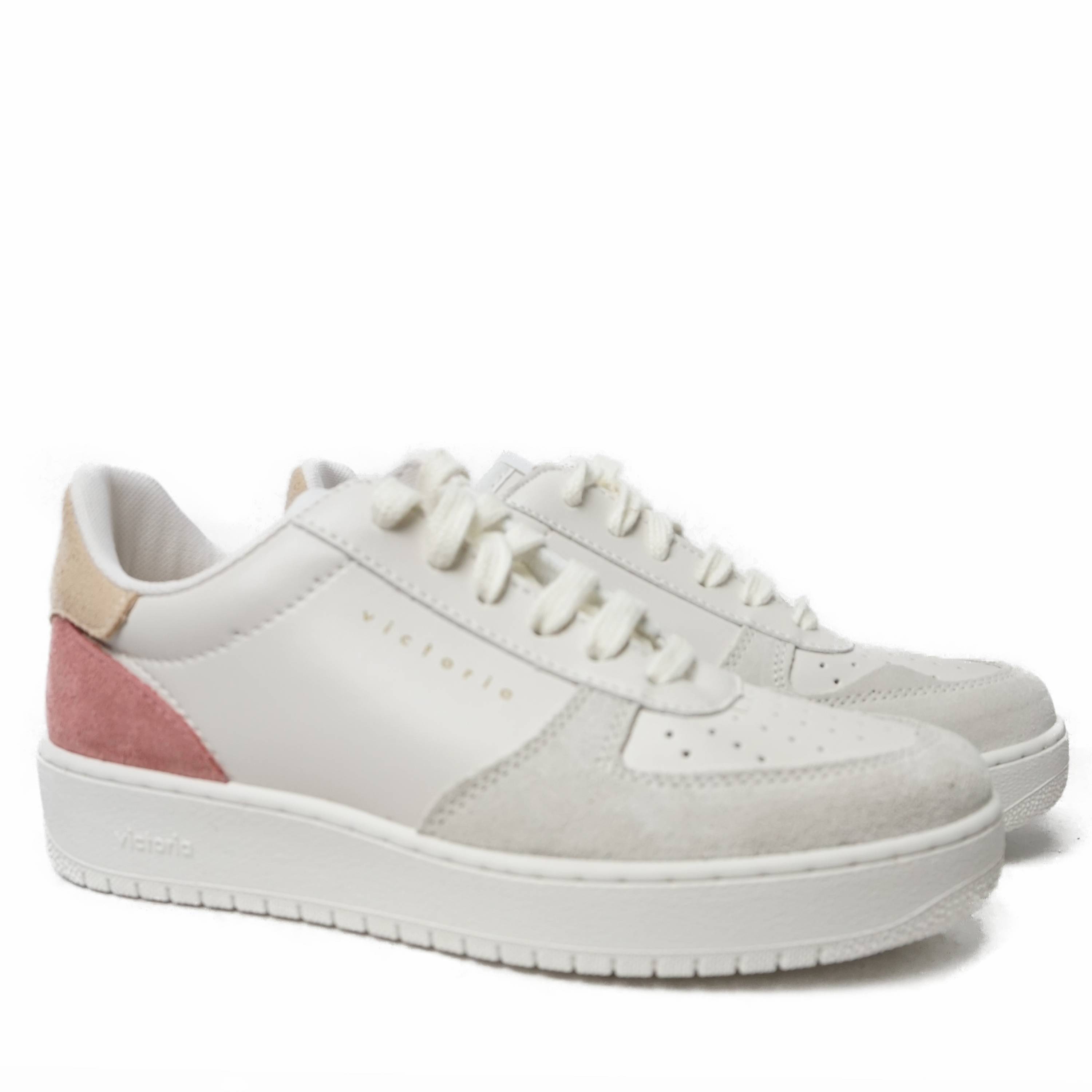 SNEAKERS VICTORIA EN CUIR SOUPLE AVEC TROUS ET LACETS RESPIRANTS