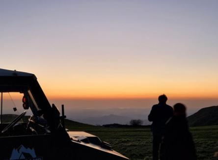 VON SONNENUNTERGANG BIS SONNENAUFGANG 2 Ausfl&uuml;ge mit Oreste 2 Shows 1 &Uuml;bernachtung im Zelt